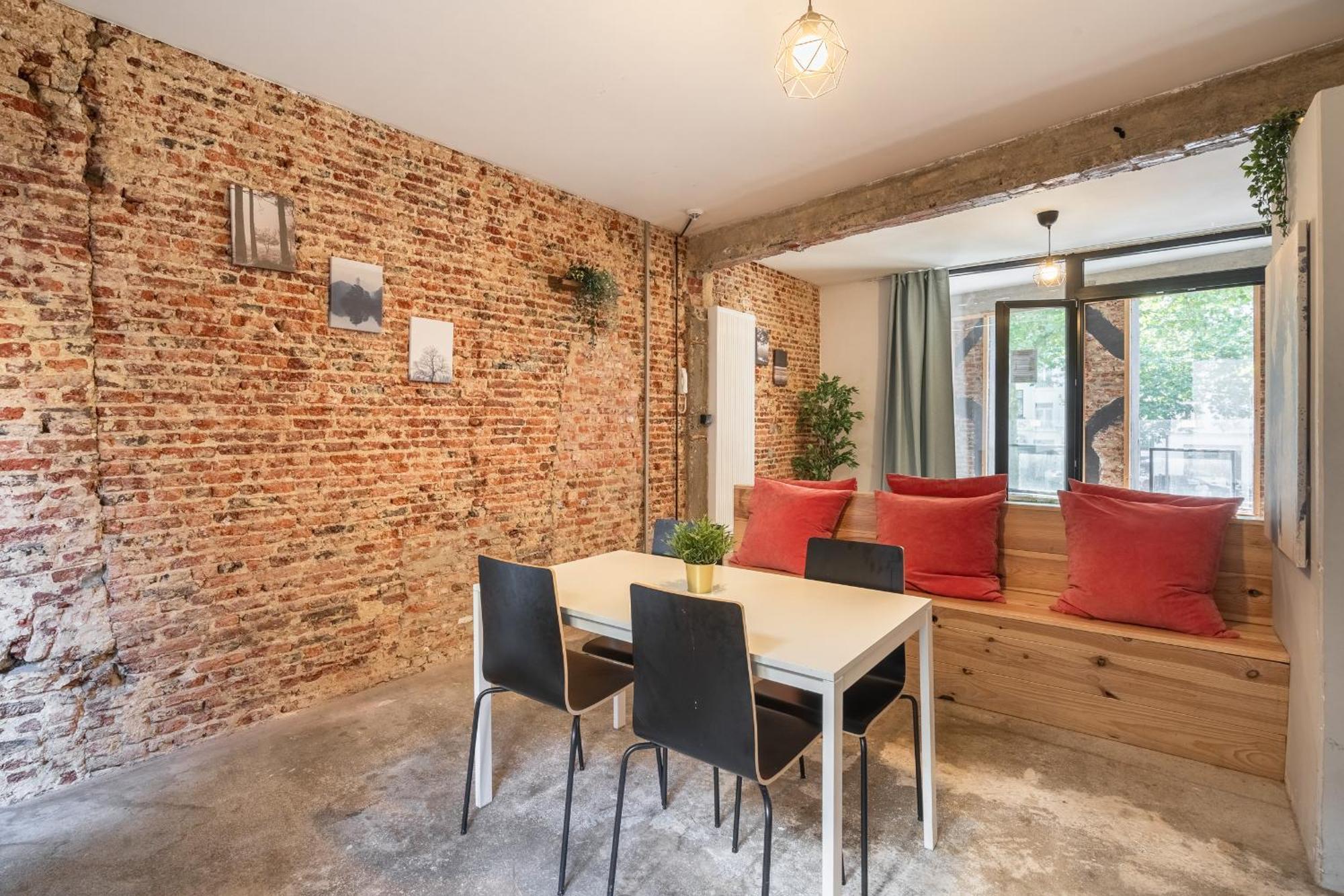 The Industrial Apartments Antwerpen Bagian luar foto